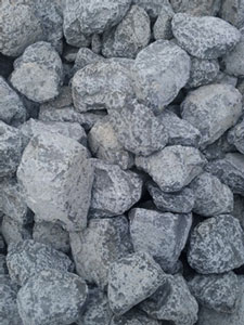 Basalte : calade roulée vieillie vrac Basalte : calade roulée vieillie vrac