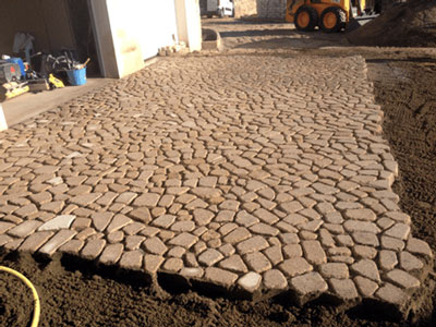 Granit du Limousin : calade sciée vieilie Granit du Limousin : calade sciée vieilie