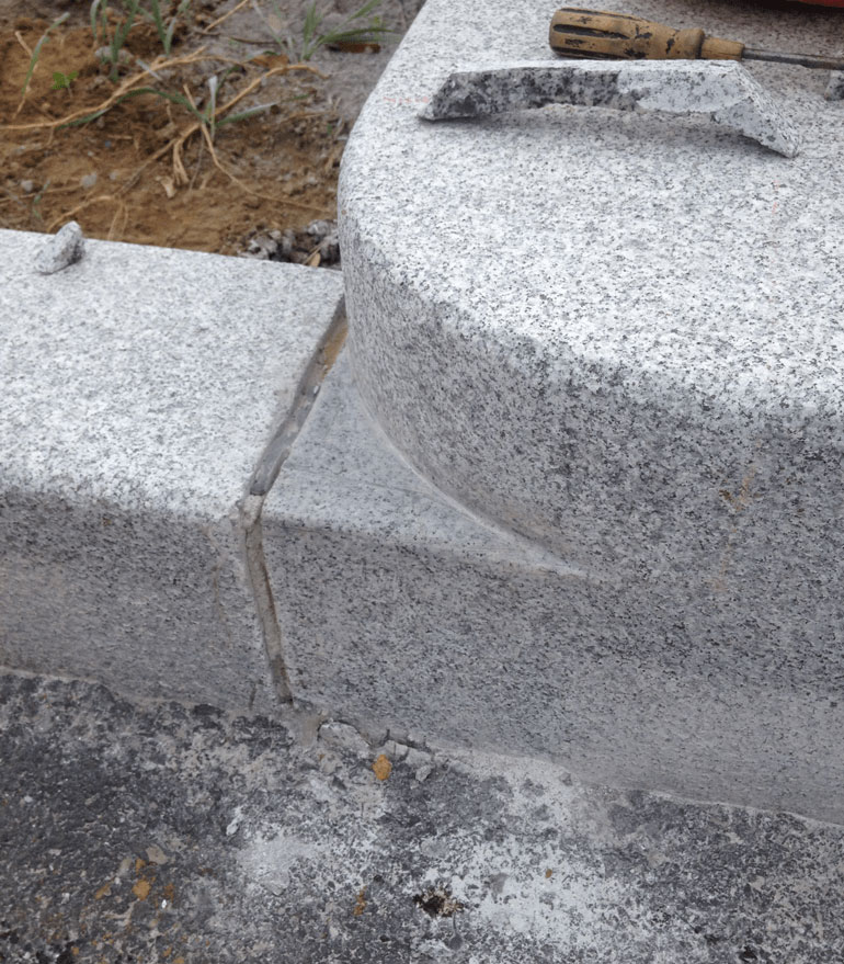 Bordure charretière en granit